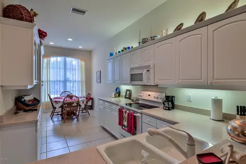 1409 Carlow Cir, Ormond Beach, FL 32174 photo 6