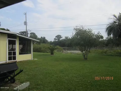 1911 Juniper Dr, Edgewater, FL 32141 photo 4