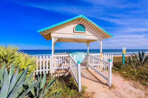 3805 Islamorada Dr, Ormond Beach, FL 32176 photo 4