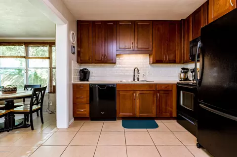 231 Warwick Ave, Ormond Beach, FL 32174 photo 8