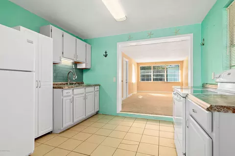 16 Alamanda Dr, Ormond Beach, FL 32176 photo 8
