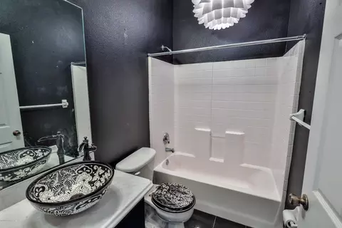 2724 Pine Tree Dr, Edgewater, FL 32141 photo 19