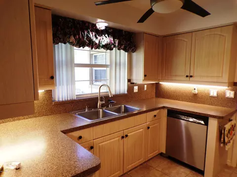 2940 Queen Palm Dr, Edgewater, FL 32141 photo 8