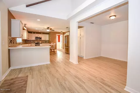 23 Walnut Ln, Ormond Beach, FL 32174 photo 9