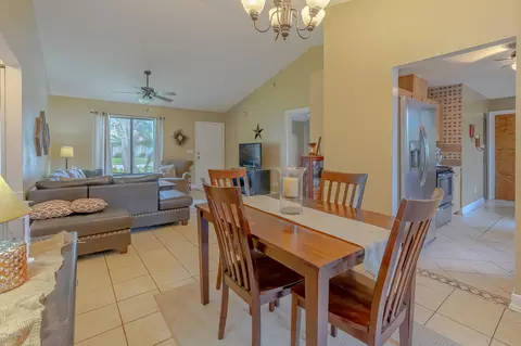 3 Mainsail Cir, Ormond Beach, FL 32174 photo 9
