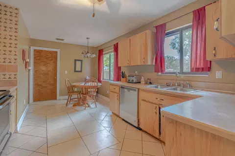 3 Mainsail Cir, Ormond Beach, FL 32174 photo 10