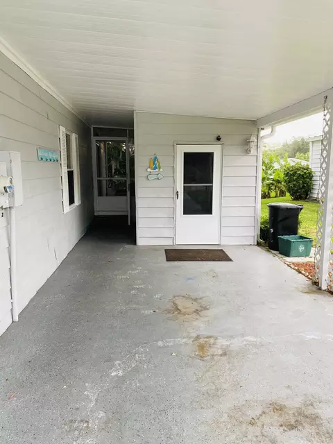 207 Schooner Ave, Edgewater, FL 32141 photo 2