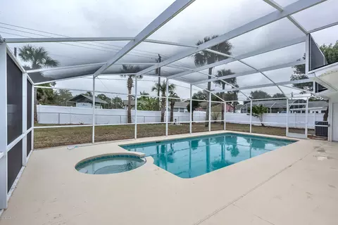 1805 Date Palm Dr, Edgewater, FL 32132 photo 2