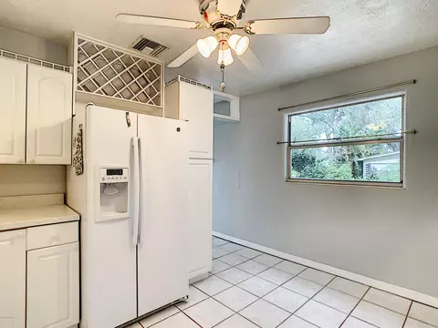 124 Magnolia Ave, Edgewater, FL 32132 photo 8
