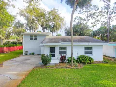124 Magnolia Ave, Edgewater, FL 32132 photo 1