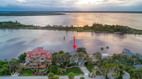 2704 John Anderson Dr, Ormond Beach, FL 32176 photo 4