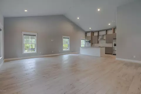 124 Conifer Ln, Ormond Beach, FL 32174 photo 4