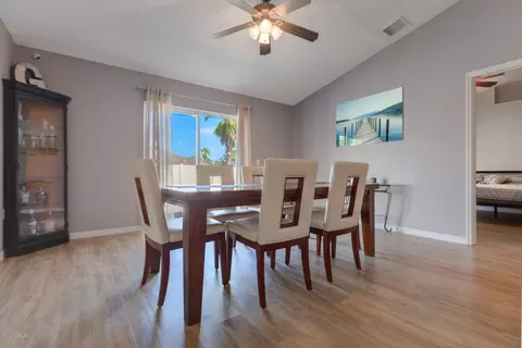 201 2 Oaks Dr, Edgewater, FL 32141 photo 12