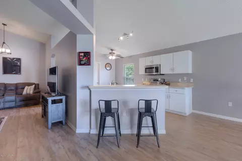 201 2 Oaks Dr, Edgewater, FL 32141 photo 8