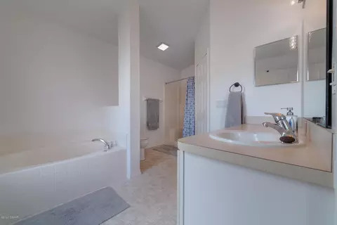 201 2 Oaks Dr, Edgewater, FL 32141 photo 16