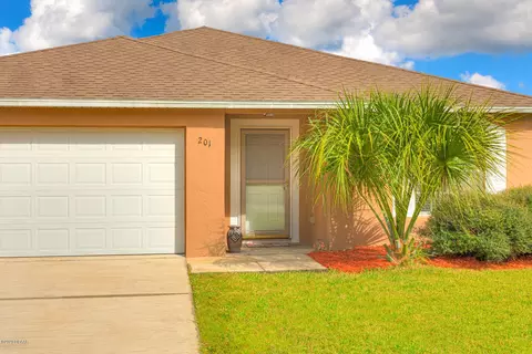 201 2 Oaks Dr, Edgewater, FL 32141 photo 3