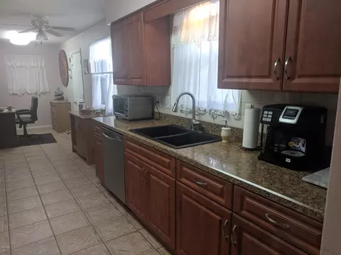 25 Silk Oaks Dr, Ormond Beach, FL 32176 photo 8