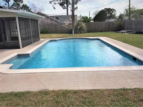 2912 Pine Tree Dr, Edgewater, FL 32141 photo 3