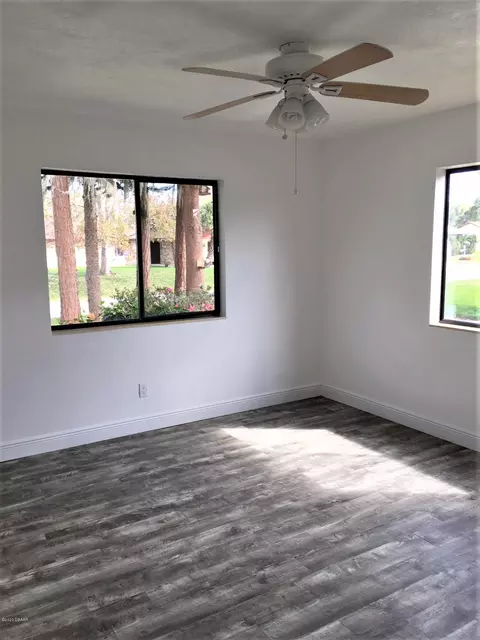 2912 Pine Tree Dr, Edgewater, FL 32141 photo 10