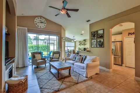 917 Brookridge Ln, Ormond Beach, FL 32174 photo 6