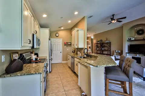 917 Brookridge Ln, Ormond Beach, FL 32174 photo 12