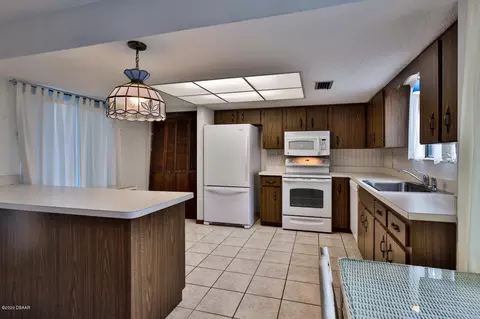 27 Birchwood Trl, Ormond Beach, FL 32174 photo 3