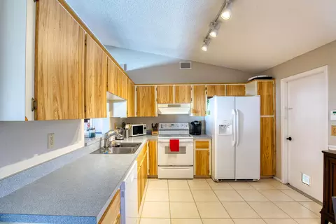3 Aaron Cir, Ormond Beach, FL 32174 photo 12