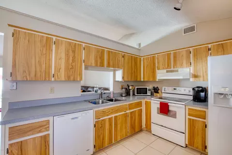 3 Aaron Cir, Ormond Beach, FL 32174 photo 11