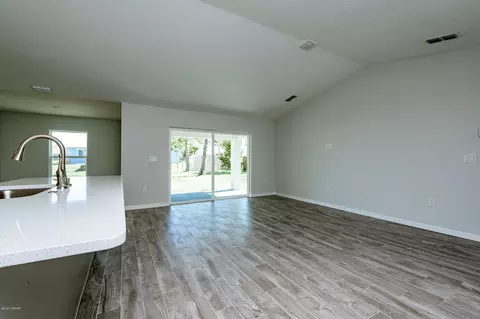3213 Lime Tree Dr, Edgewater, FL 32141 photo 6
