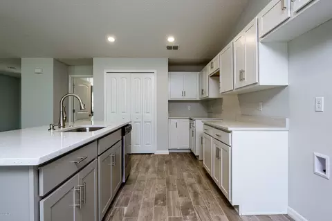 3213 Lime Tree Dr, Edgewater, FL 32141 photo 9