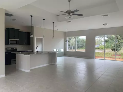 135 Hernandez Ave, Ormond Beach, FL 32174 photo 3