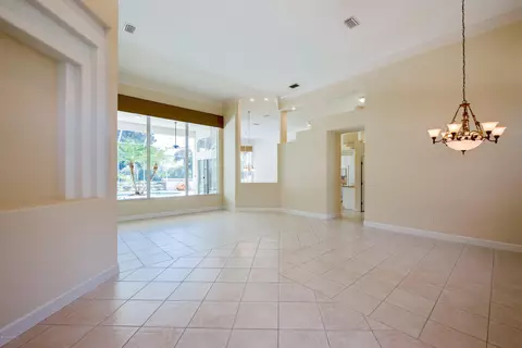 1049 Hampstead Ln, Ormond Beach, FL 32174 photo 8