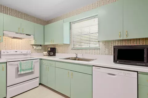 2714 Silver Palm Dr, Edgewater, FL 32141 photo 27