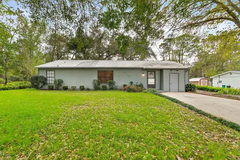 2714 Silver Palm Dr, Edgewater, FL 32141 photo 1