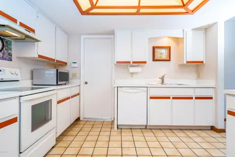 3205 Queen Palm Dr, Edgewater, FL 32141 photo 28