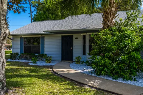 3205 Queen Palm Dr, Edgewater, FL 32141 photo 2