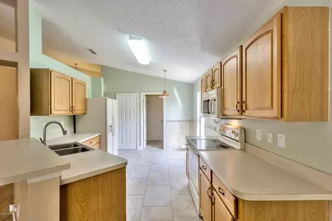 224 Oak Branch Dr, Edgewater, FL 32141 photo 11