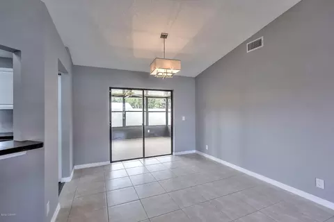 422 Sandpiper Ct, Edgewater, FL 32141 photo 8