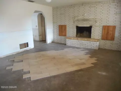 2 Pines Edge Ct, Edgewater, FL 32132 photo 4