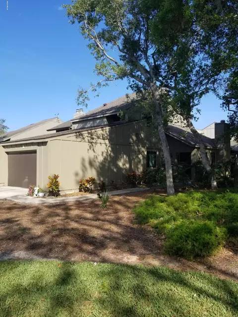 8 Birchwood Trl, Ormond Beach, FL 32174 photo 2