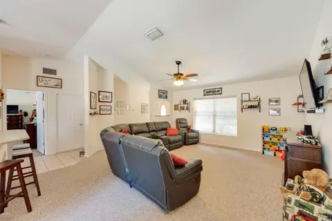 2917 Tamarind Dr, Edgewater, FL 32141 photo 9