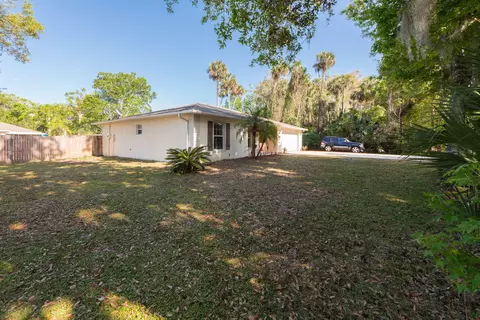 2917 Tamarind Dr, Edgewater, FL 32141 photo 4