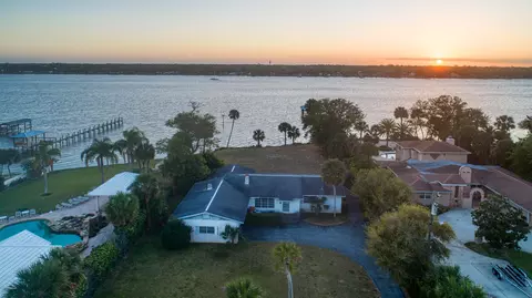 610 Riverside Dr, Ormond Beach, FL 32176 photo 2