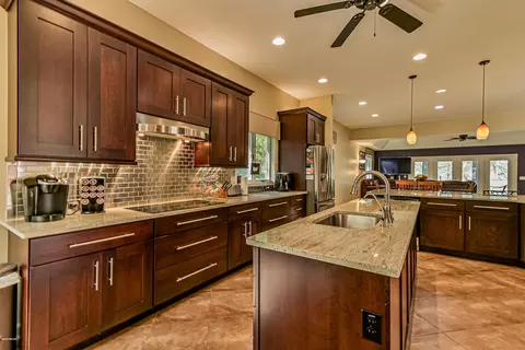25 Magnolia Cir, Ormond Beach, FL 32174 photo 3