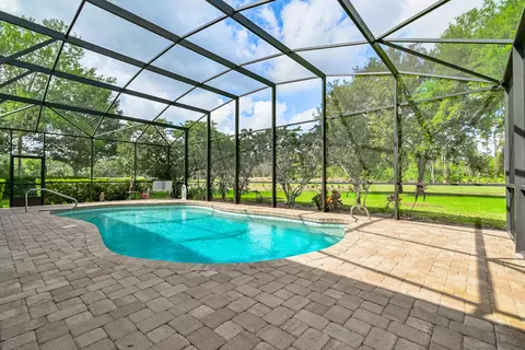 25 Magnolia Cir, Ormond Beach, FL 32174 photo 4