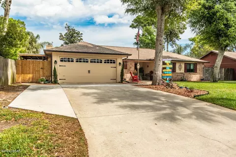 77 Sycamore Cir, Ormond Beach, FL 32174 photo 2