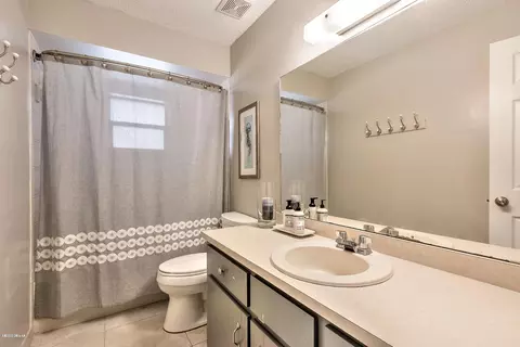 2935 Tamarind Dr, Edgewater, FL 32141 photo 11