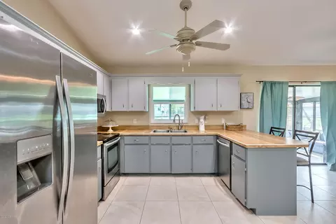 2935 Tamarind Dr, Edgewater, FL 32141 photo 16