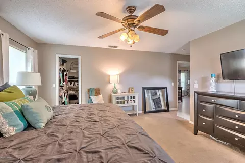 2935 Tamarind Dr, Edgewater, FL 32141 photo 5