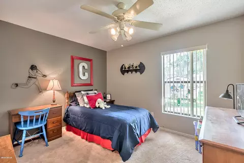2935 Tamarind Dr, Edgewater, FL 32141 photo 9